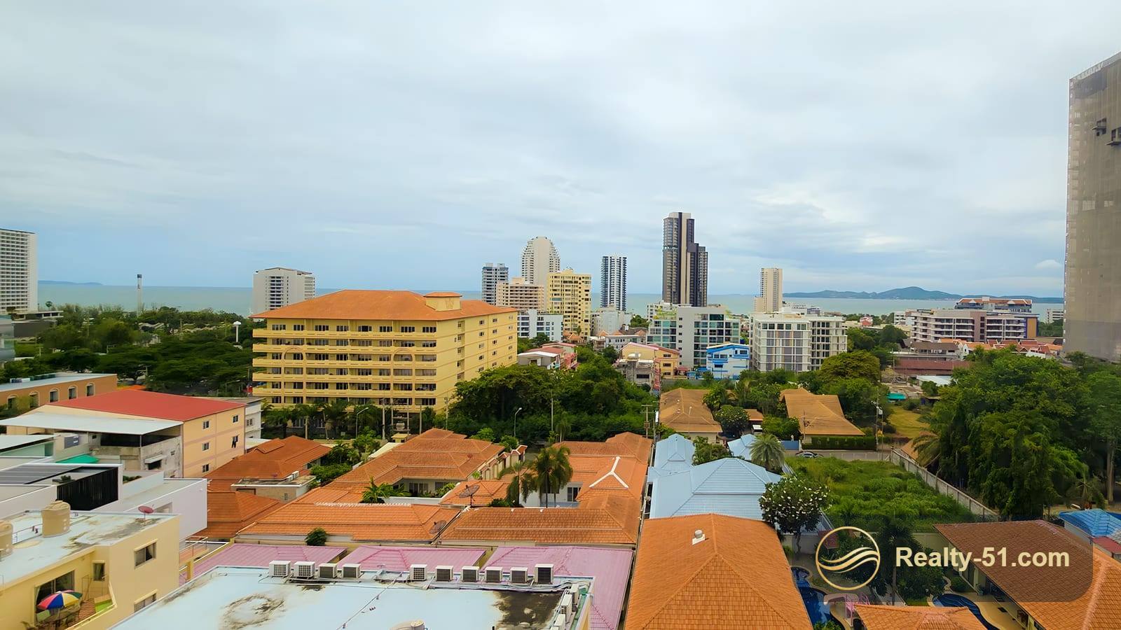 Water Park Condominium Pattaya — 9
