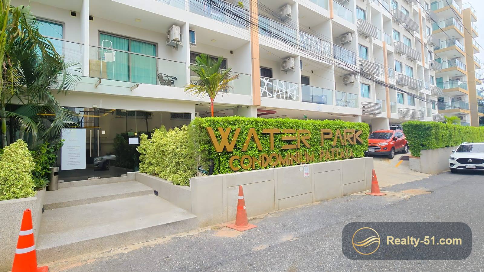 Water Park Condominium Pattaya — 1