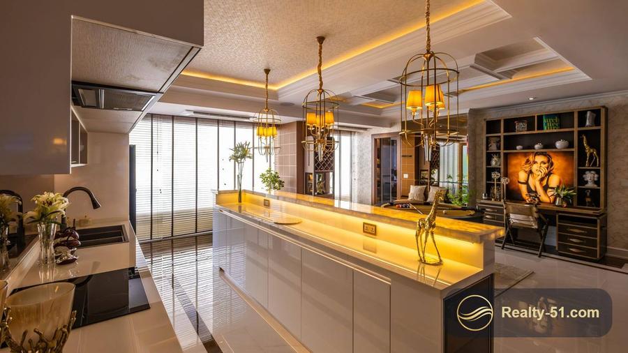 ห้องสองชั้น 2 ห้องนอน 98 ตร.ม. พร้อมสระสปาส่วนตัว ใน The Riviera Malibu — 9