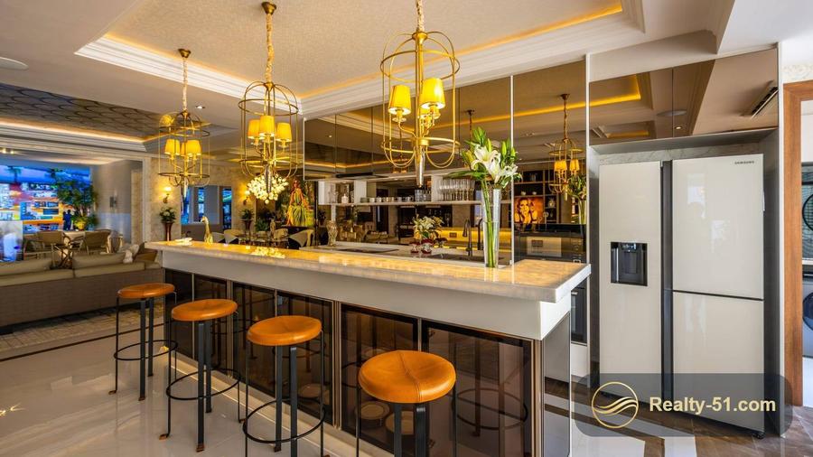 ห้องสองชั้น 2 ห้องนอน 98 ตร.ม. พร้อมสระสปาส่วนตัว ใน The Riviera Malibu — 10