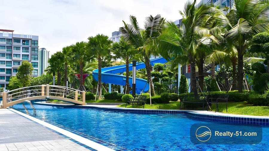 Dusit Grand Park — 13