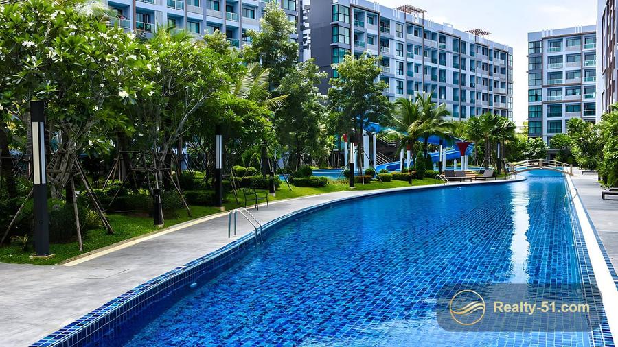 Dusit Grand Park — 16