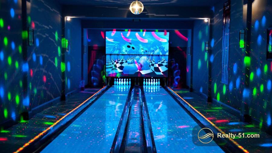 The Riviera Malibu — 16