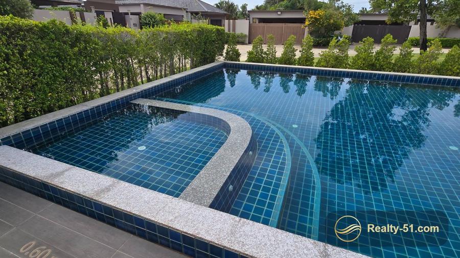 Baan Pattaya 5 — 18
